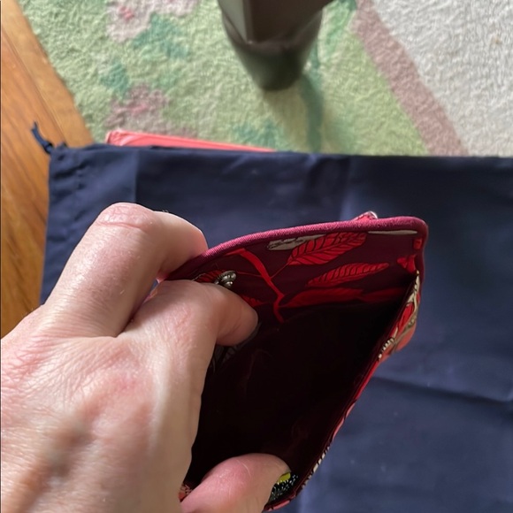 Vera Bradley Floral ID Case - Pink and Red - Picture 6 of 9